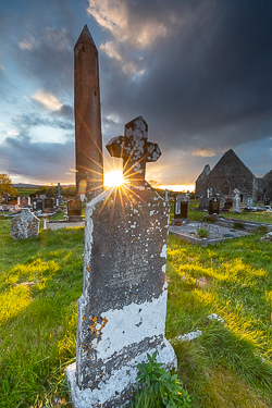 grave,kilmacduagh,landmark,may,spring,sunset,sunstar,lowland,church,medieval,graves,cemetery