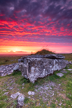 dusk,june,landmark,parknabinnia,pink,purple,spring,sunset,tomb,portfolio,hills