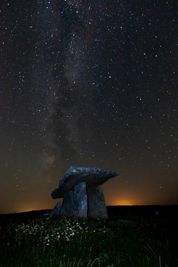 astro,august,dolmen,landmark,long exposure,milky way,neolitic,night,portal,roughan,summer,portfolio,poulnabrone